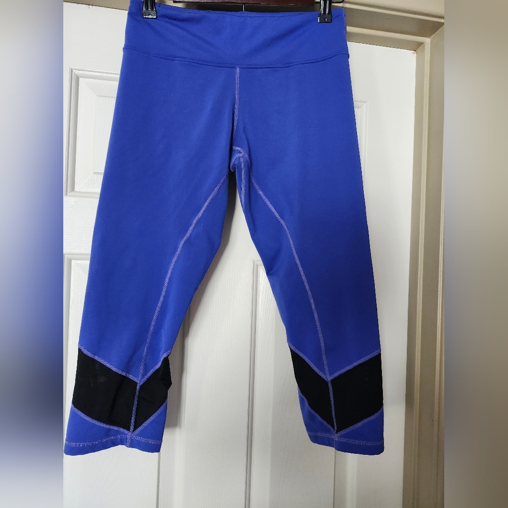 asics running capri pants size M